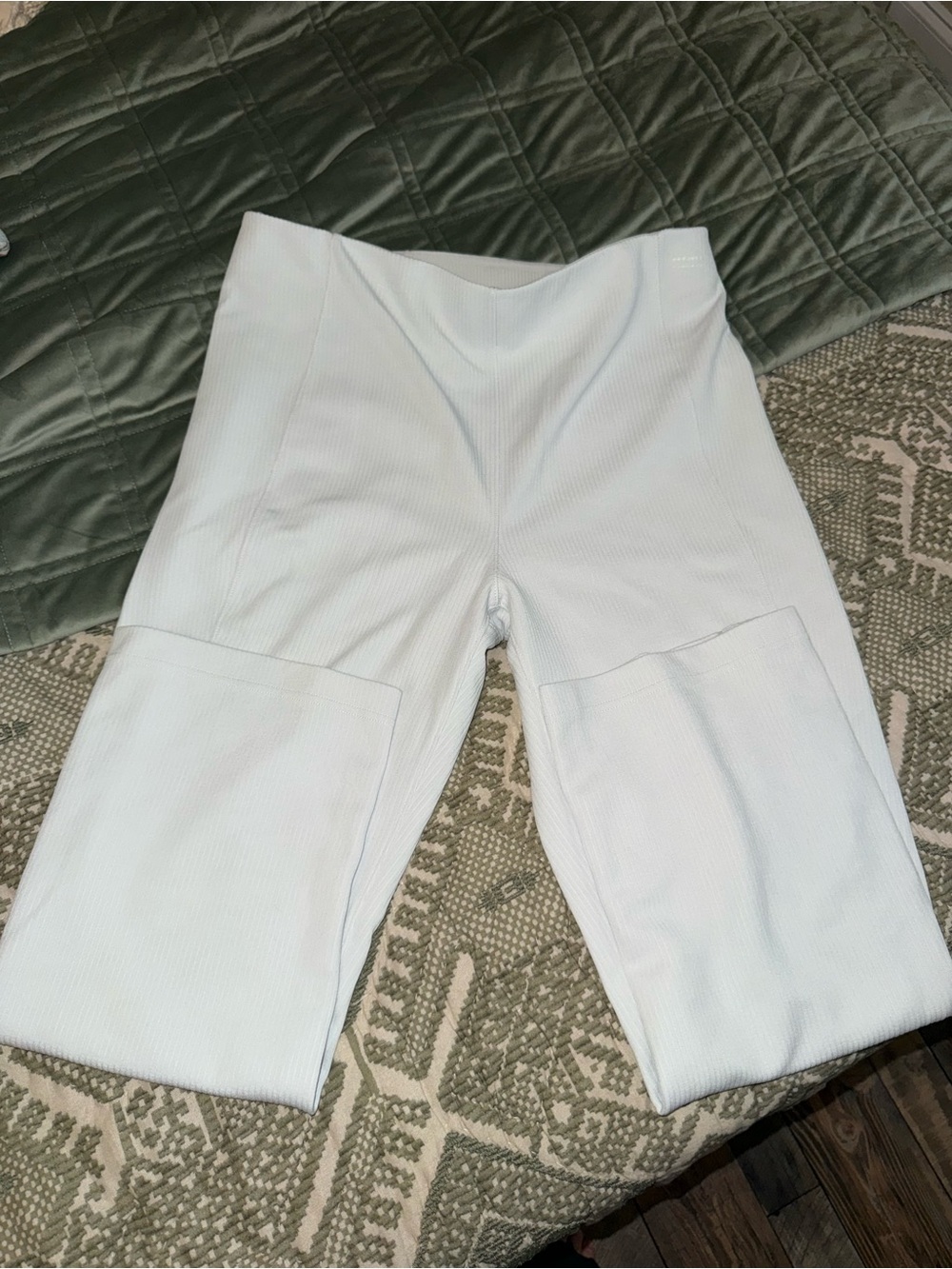 lululemon athletica White Ribbed High-Waist Capris